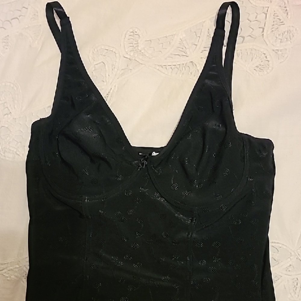 Black Sleeveless Top